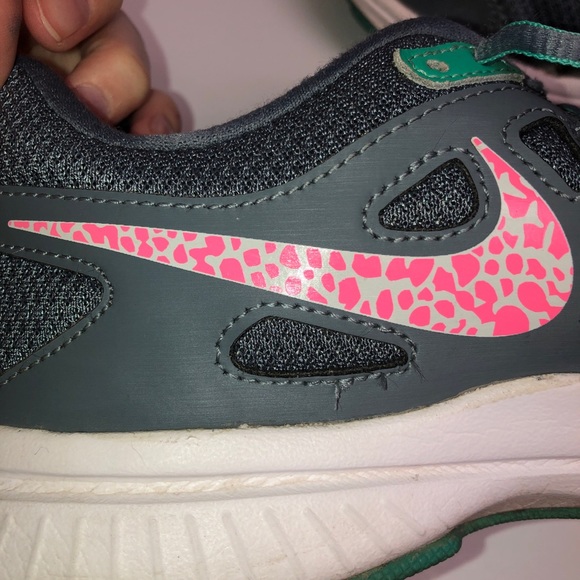 Nike Revolution 2 Sneakers Gray, Blue, Pink Swoosh Size 10 - Picture 5 of 12